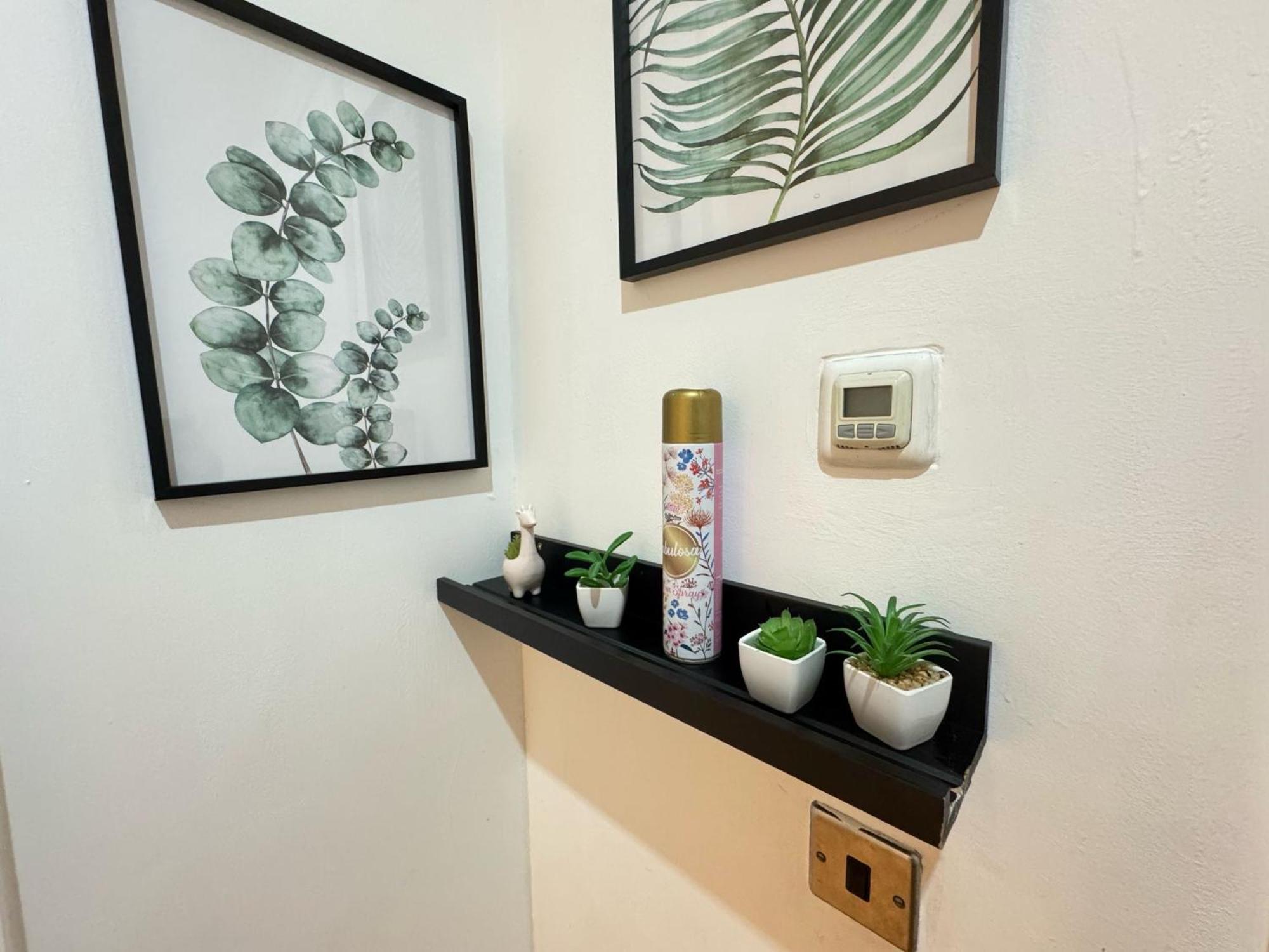 Comfortable - Cosy - Budget Studios In City Center London Eksteriør billede